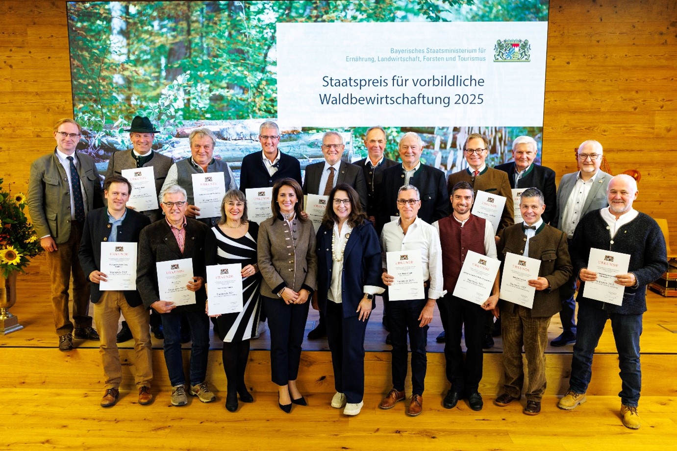 Grafik vorbildliche Waldbewirtschaftung 2025